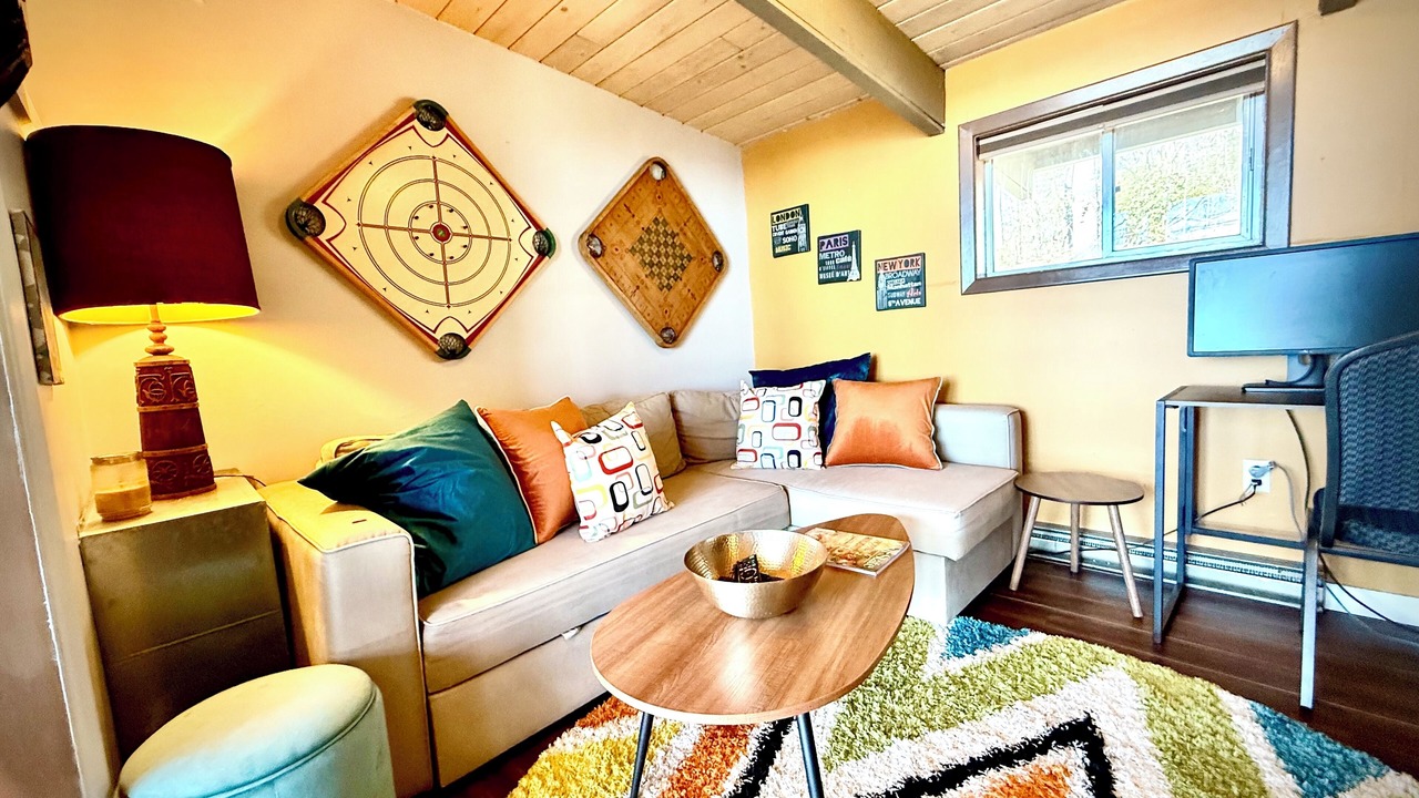 Photo of Livingroom in Dan River