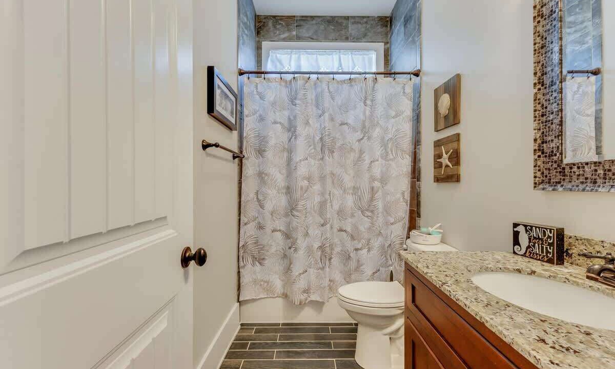 Photo of Bathroom in Wilmington Beach
