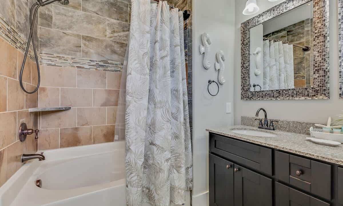 Photo of Bathroom in Wilmington Beach