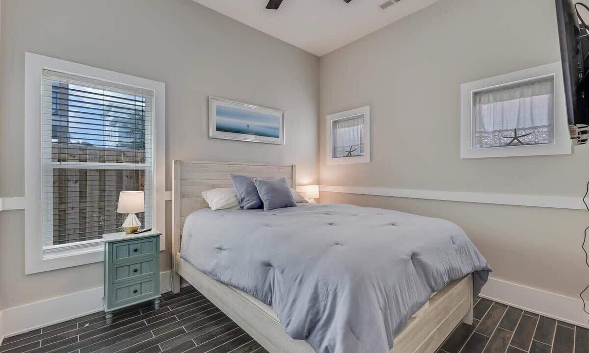 Photo of Bedroom in Wilmington Beach