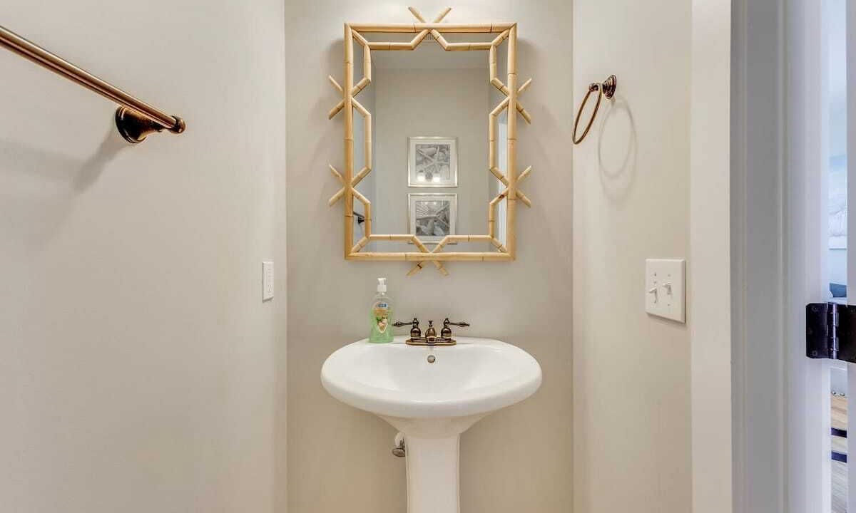 Photo of Bathroom in Wilmington Beach