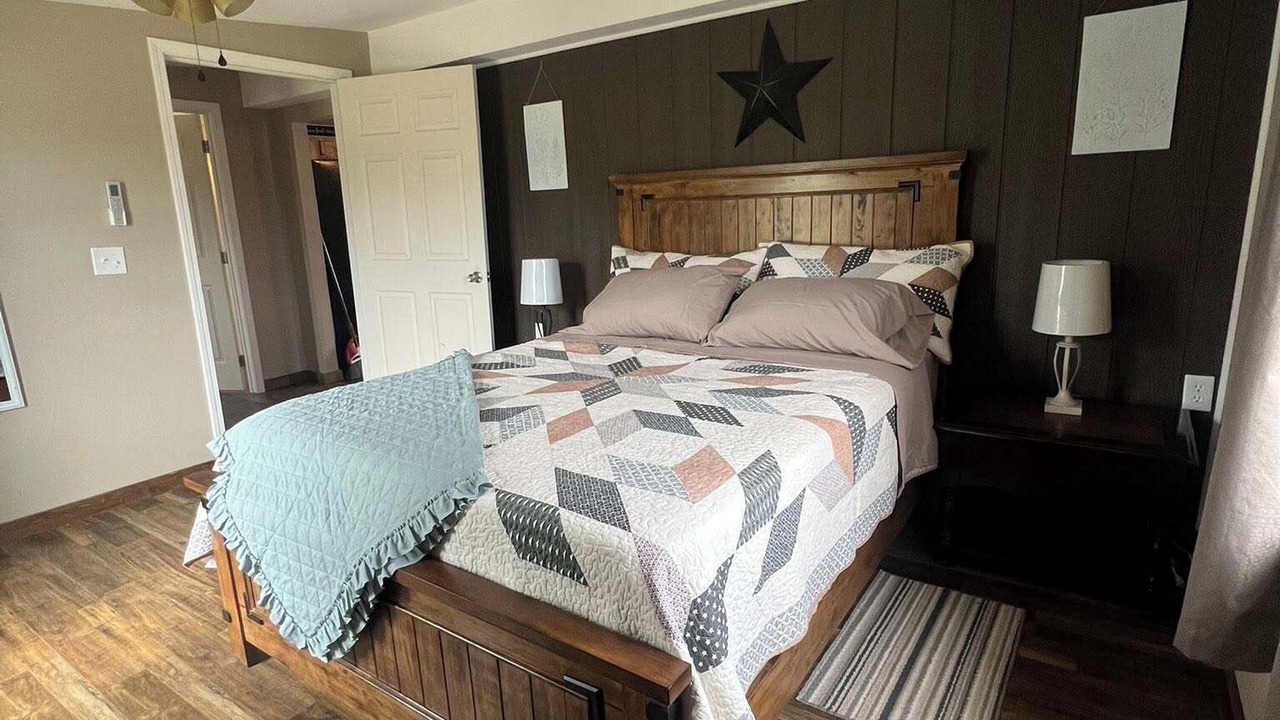 Photo of Bedroom in Jamestown