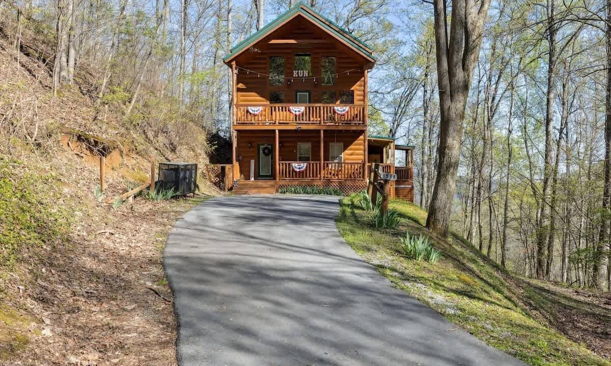 Photo of Others in Smoky Mountains