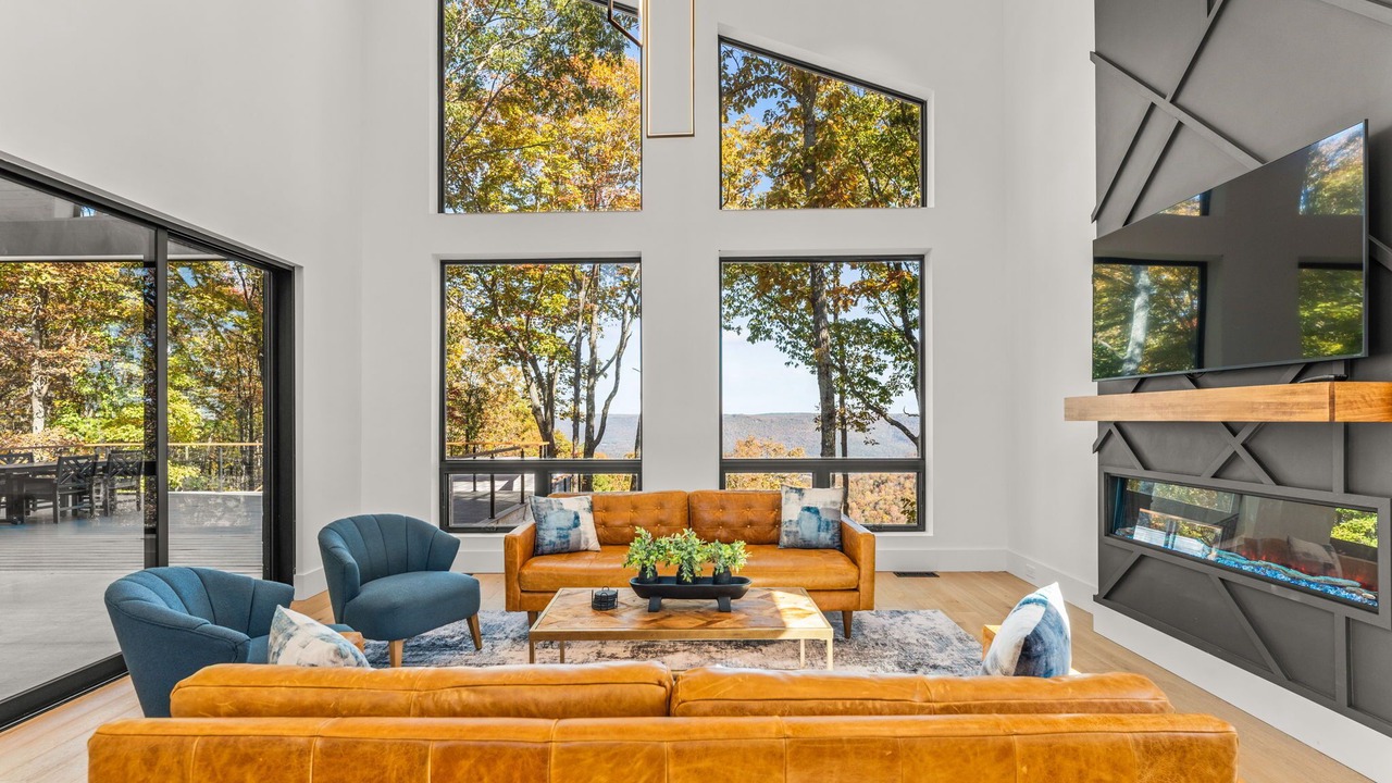 Photo of Livingroom in Sewanee