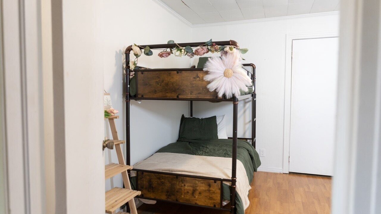Photo of Bedroom in Jamestown
