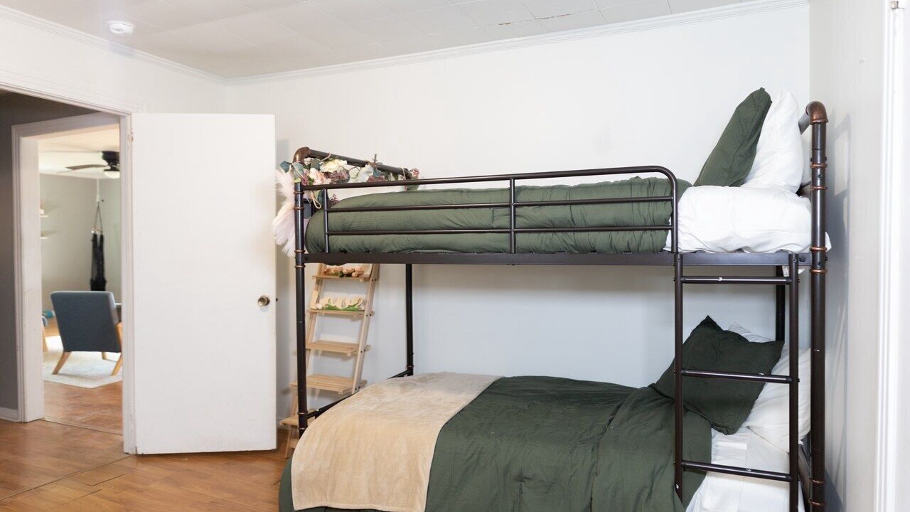 Photo of Bedroom in Jamestown