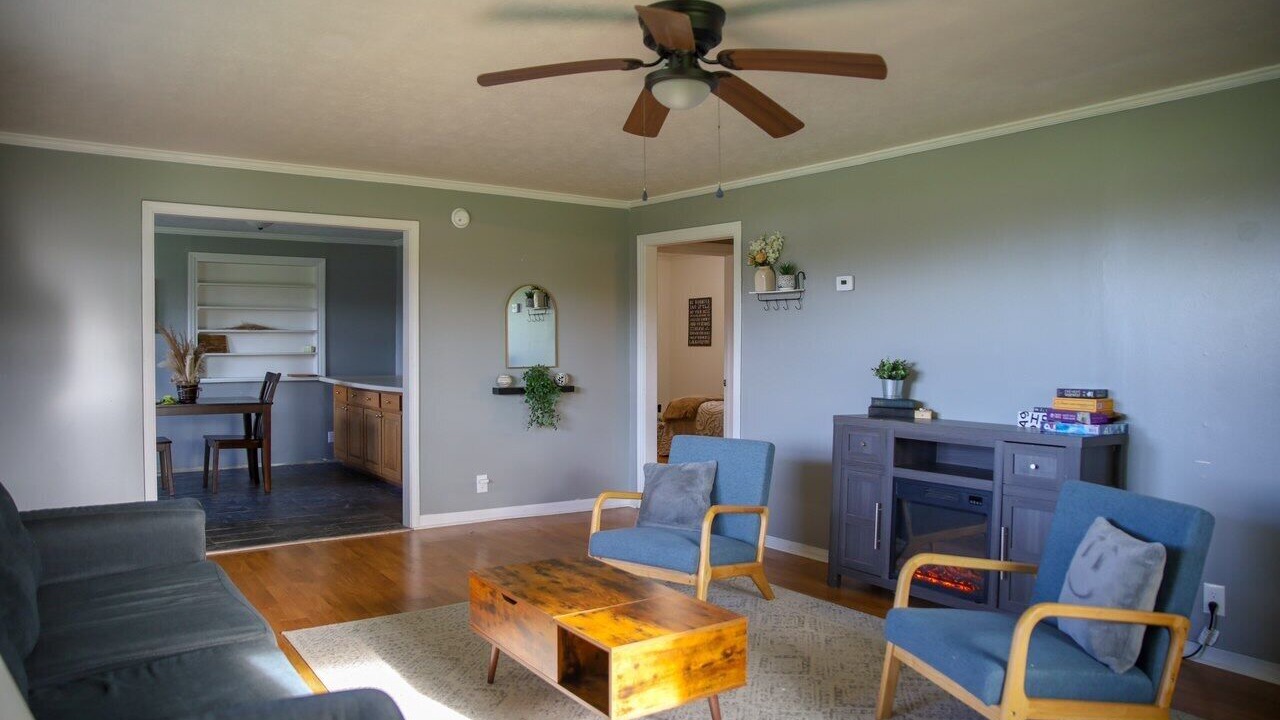Photo of Livingroom in Jamestown