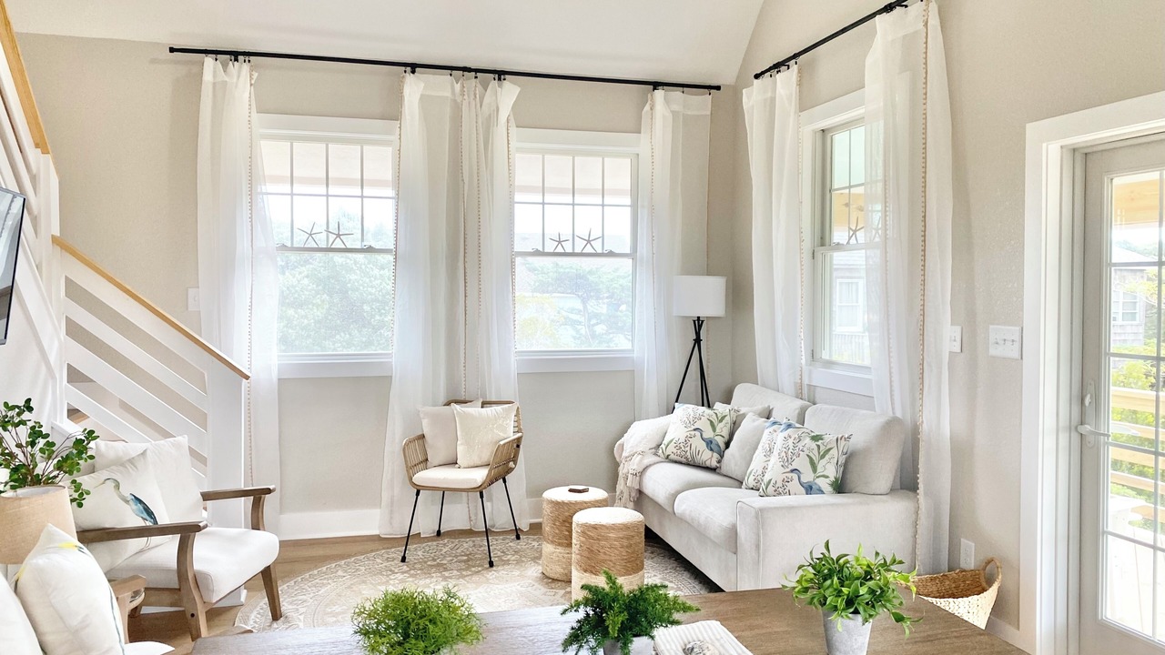 Photo of Livingroom in Avon