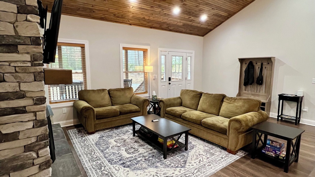 Photo of Livingroom in Mt Lookout