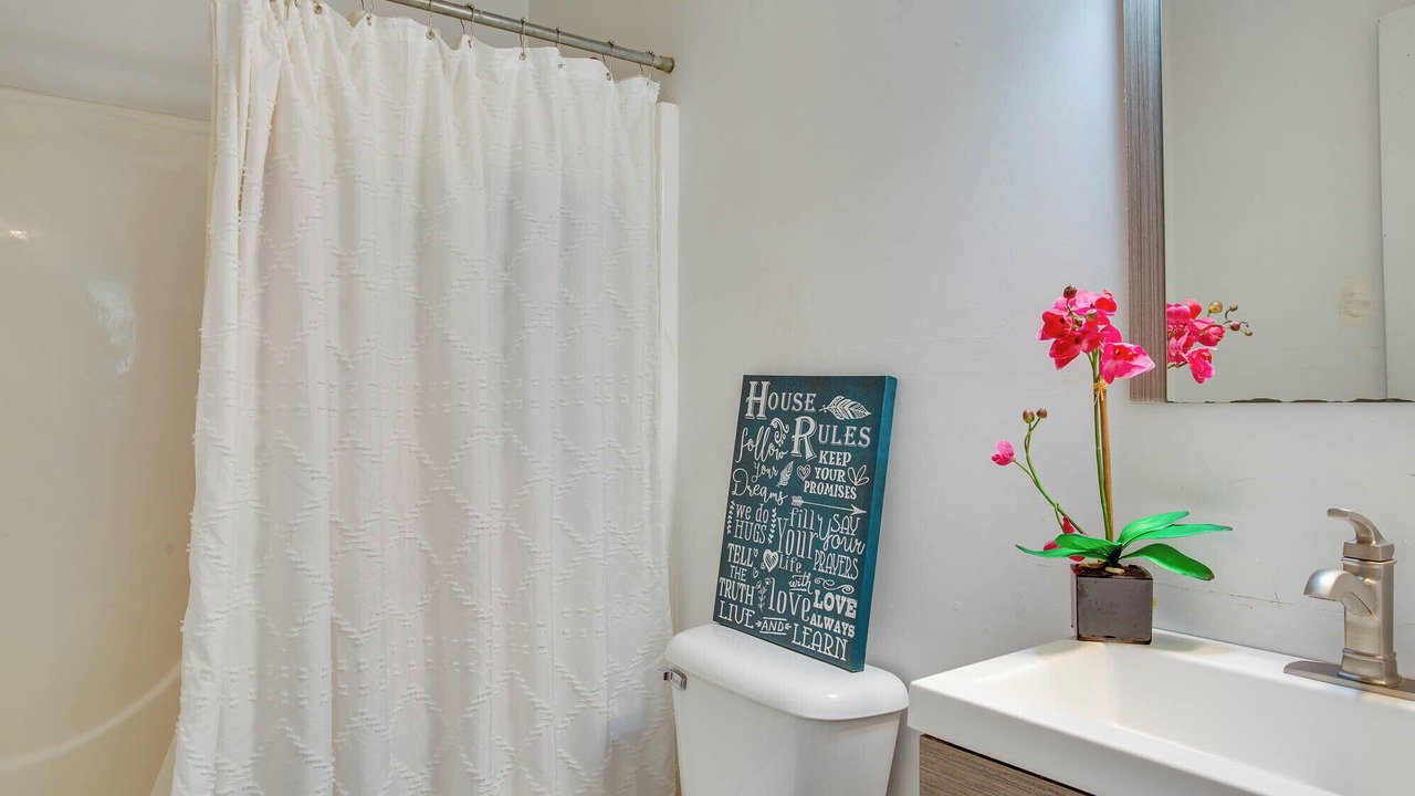 Photo of Bathroom in East Highland Park