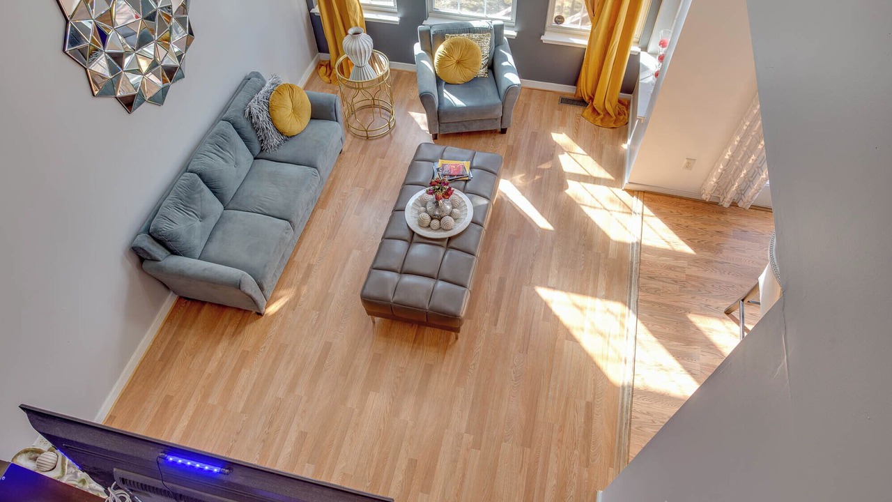 Photo of Livingroom in East Highland Park