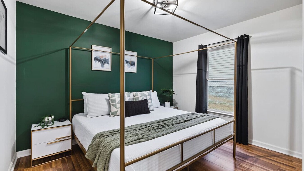 Photo of Bedroom in Hope Gardens