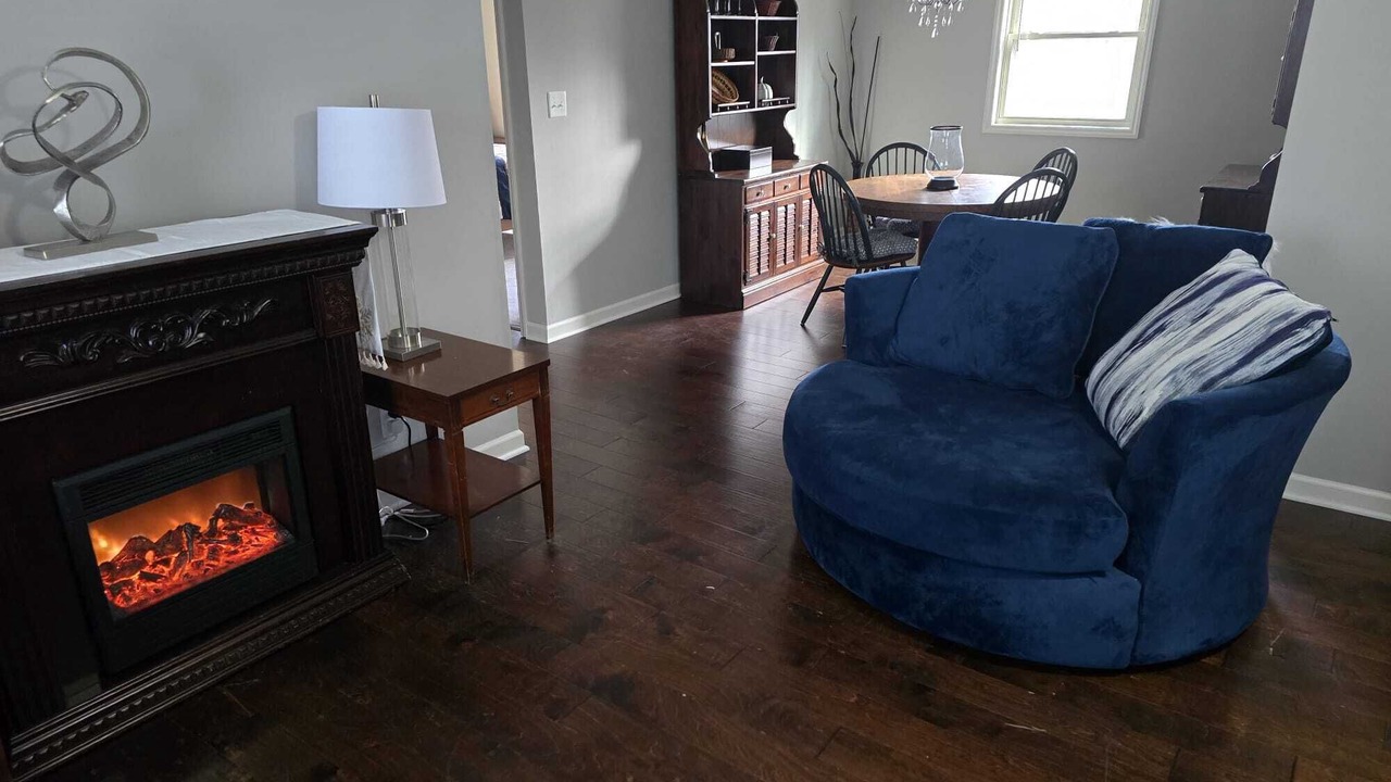 Photo of Livingroom in Danville
