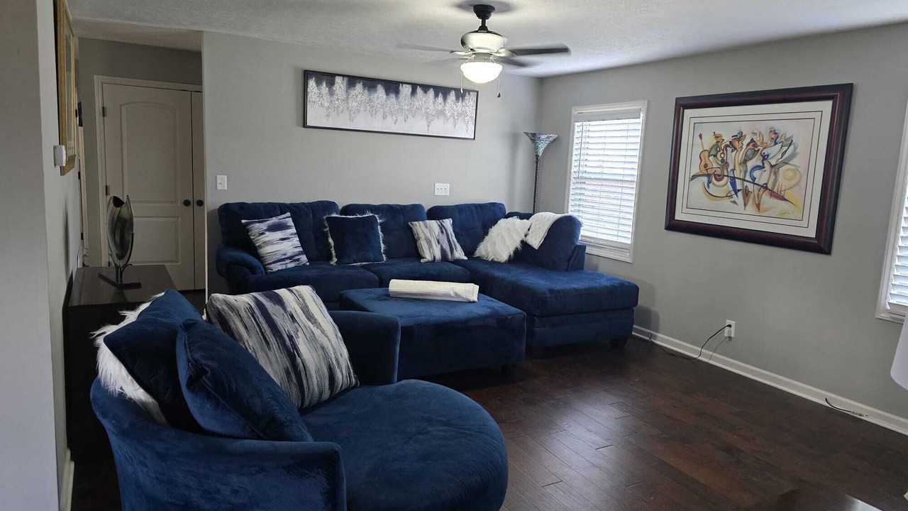 Photo of Livingroom in Danville