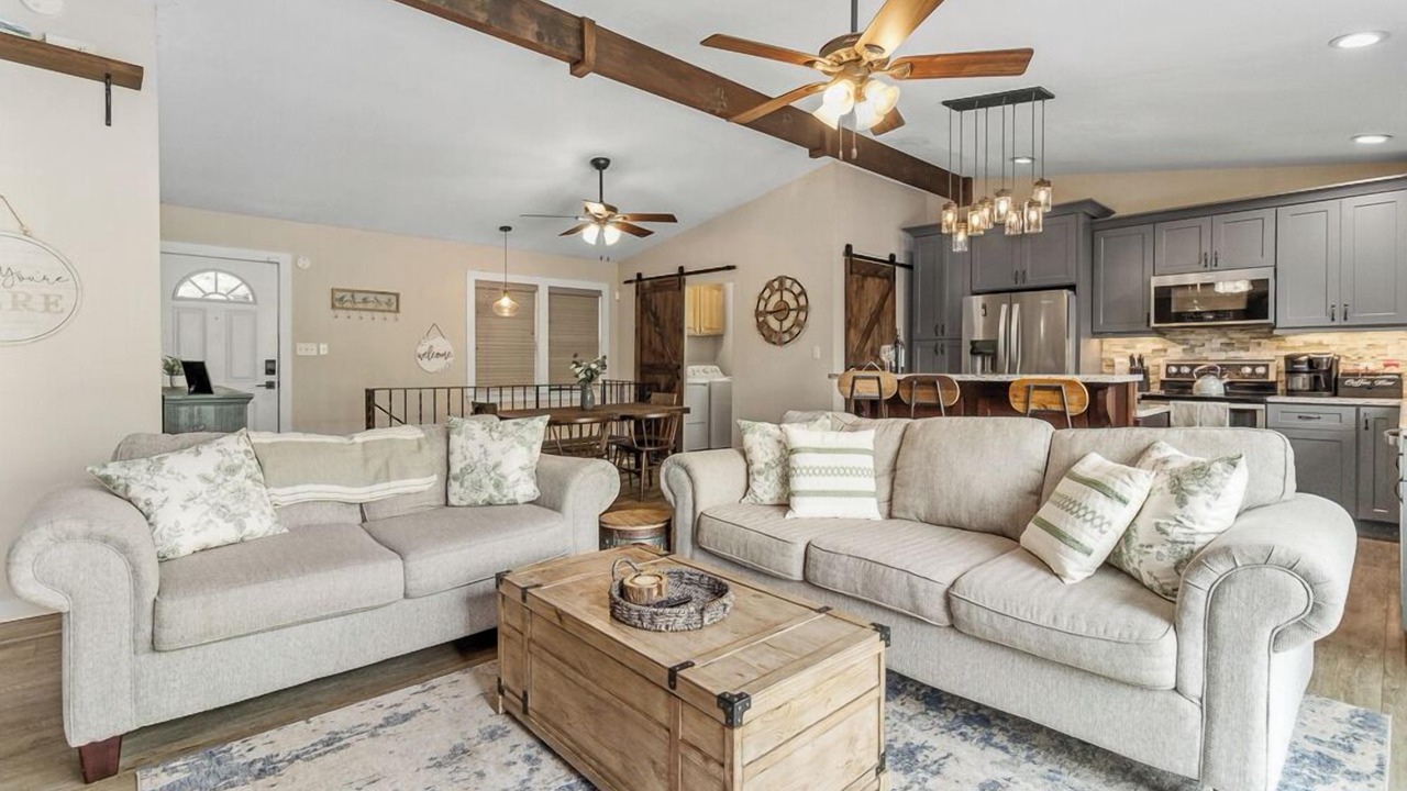 Photo of Livingroom in Whiteside