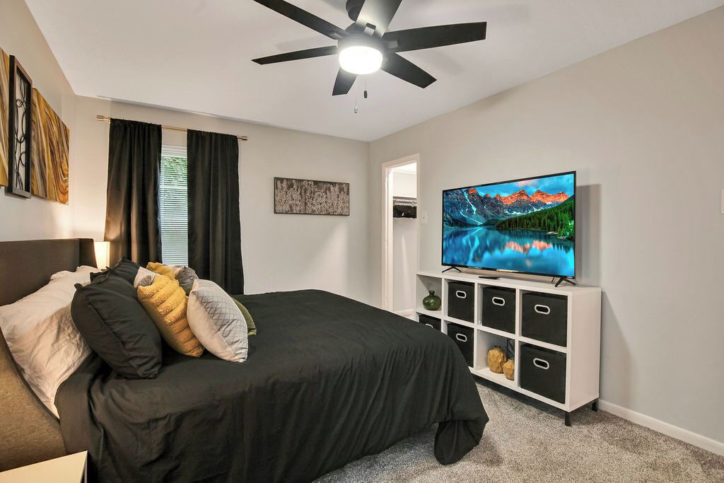 Photo of Bedroom in Ashley Oaks