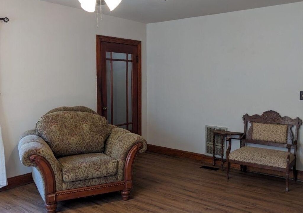 Photo of Livingroom in Lynn Garden