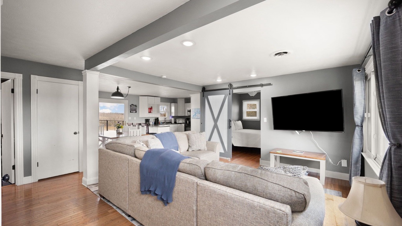 Photo of Livingroom in Sloans Valley