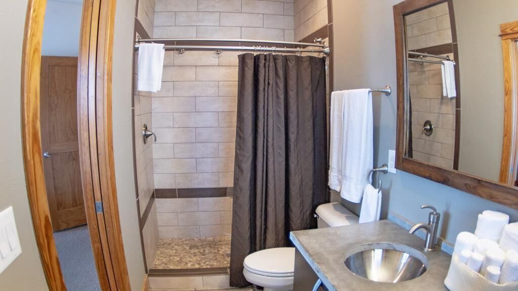 Photo of Bathroom in Waves