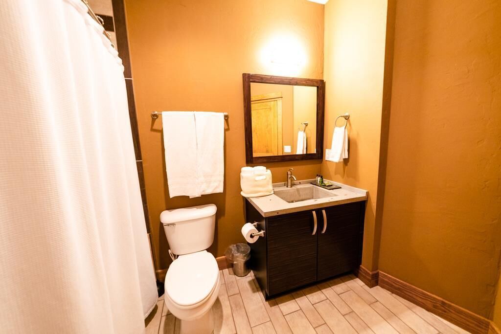 Photo of Bathroom in Waves