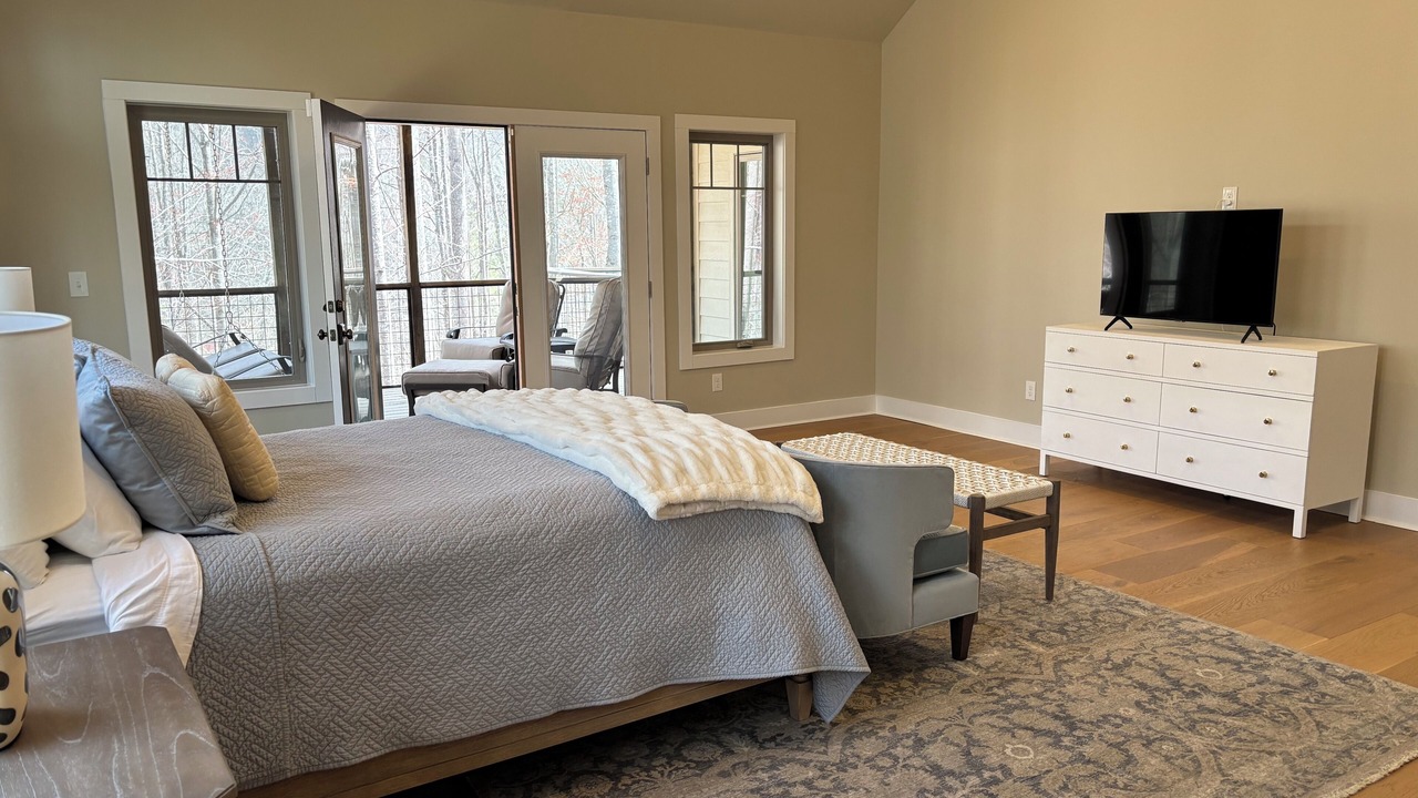 Photo of Bedroom in Sandy Ridge