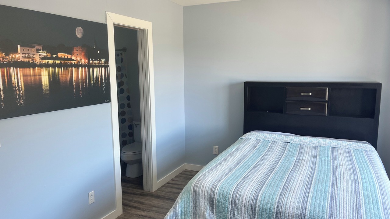 Photo of Bedroom in North Carolina Coast