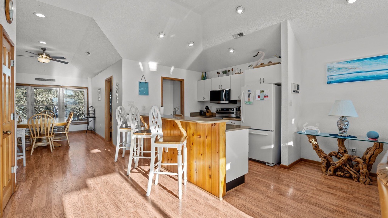 Photo of Kitchen in Monteray Shores