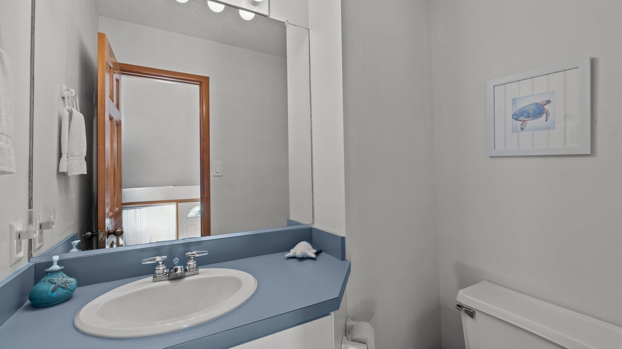 Photo of Bathroom in Monteray Shores