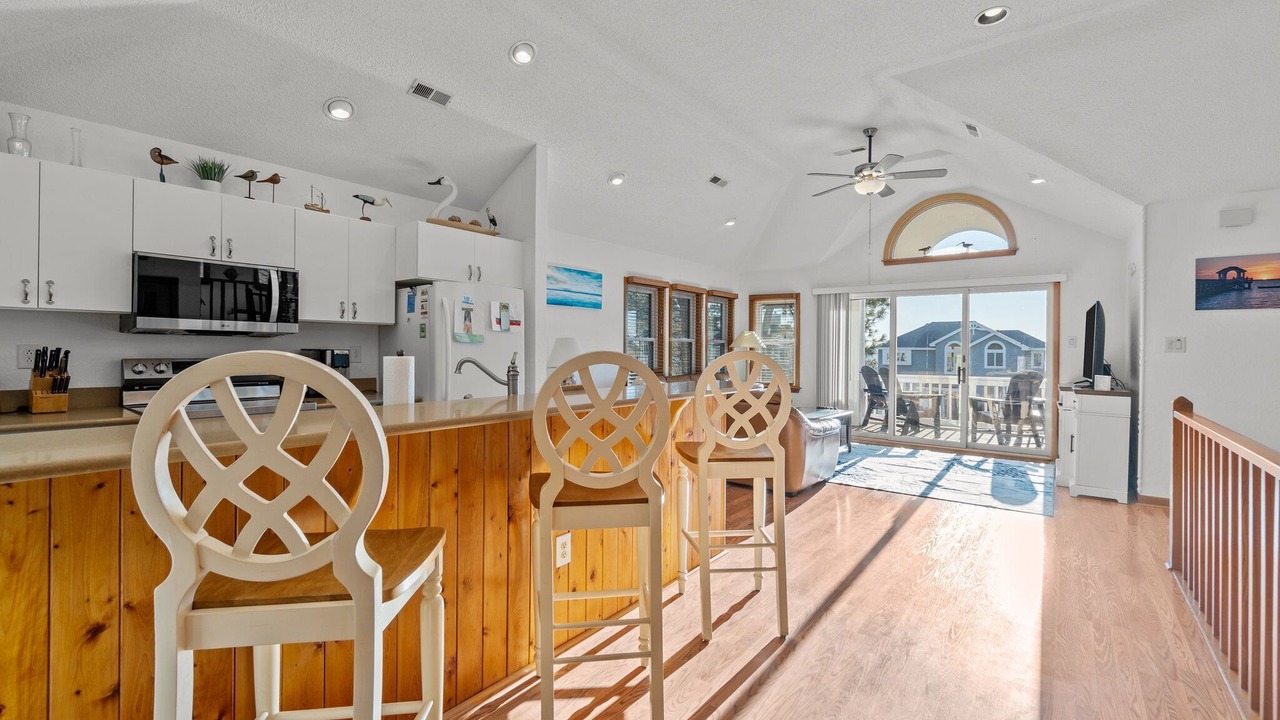 Photo of Kitchen in Monteray Shores