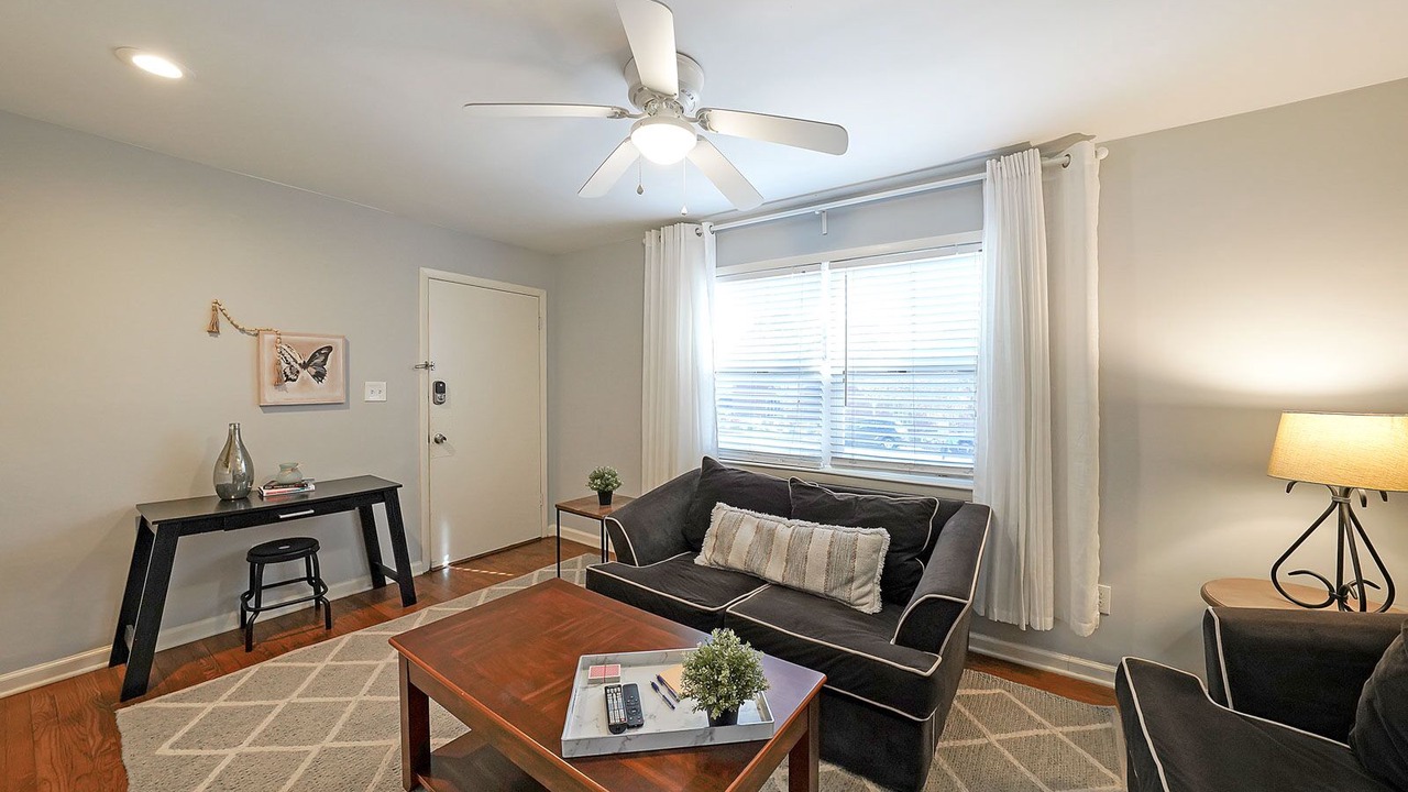 Photo of Livingroom in Acworth