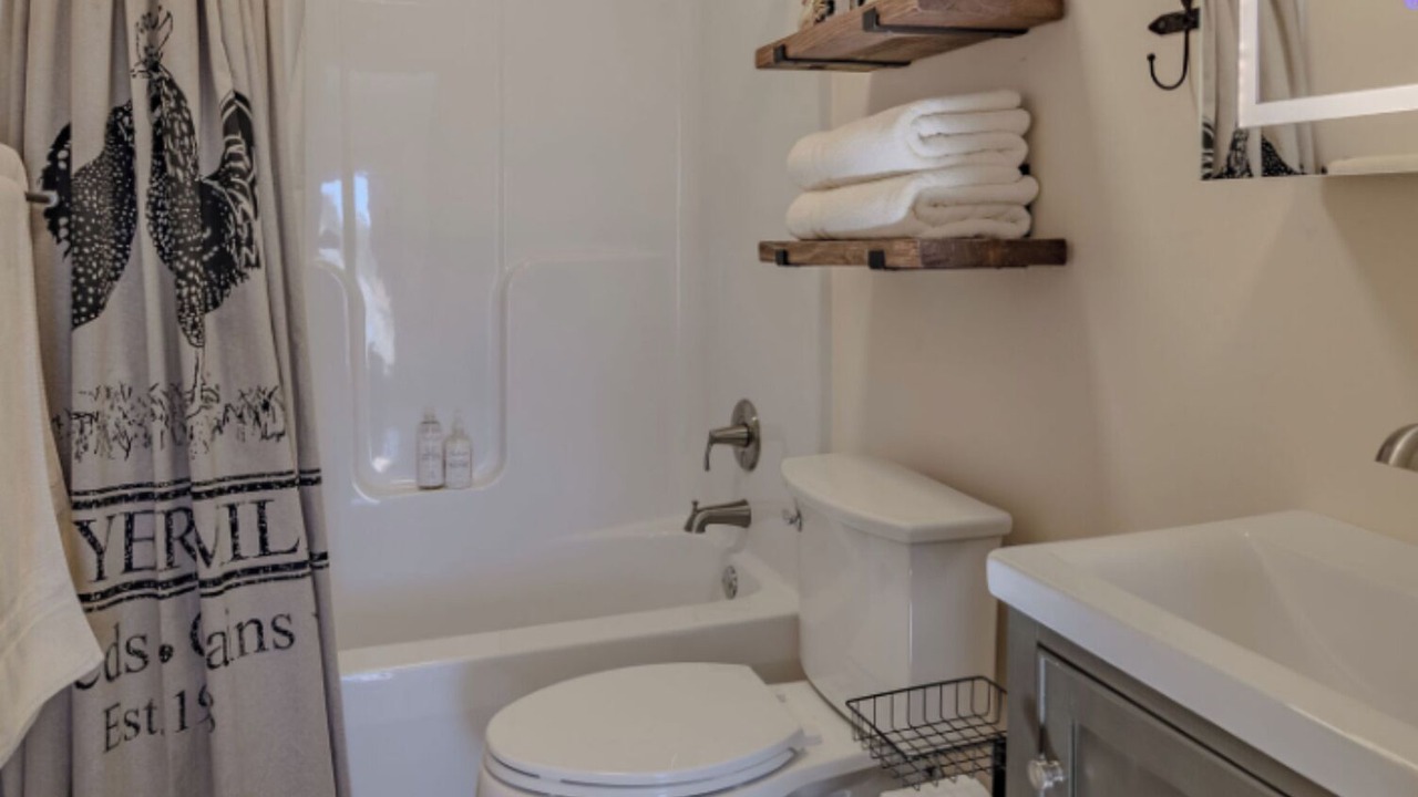 Photo of Bathroom in Whitley City