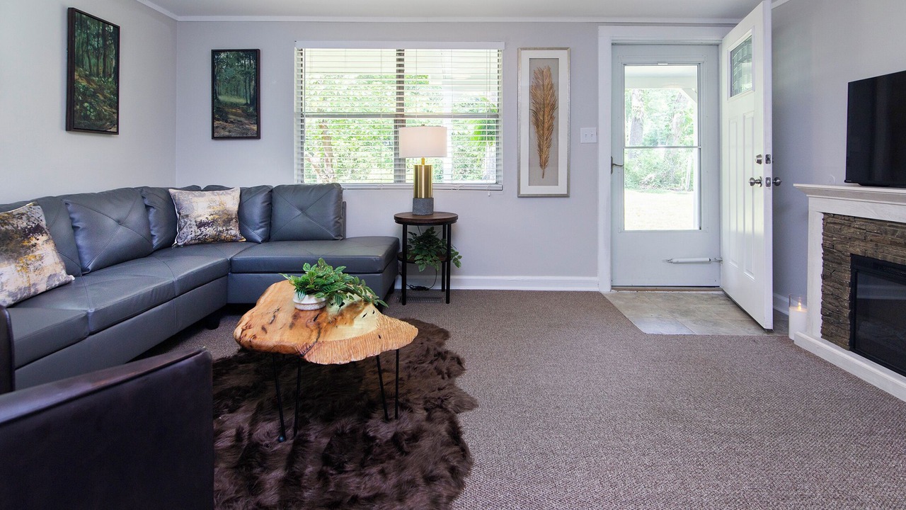 Photo of Livingroom in Huntersville