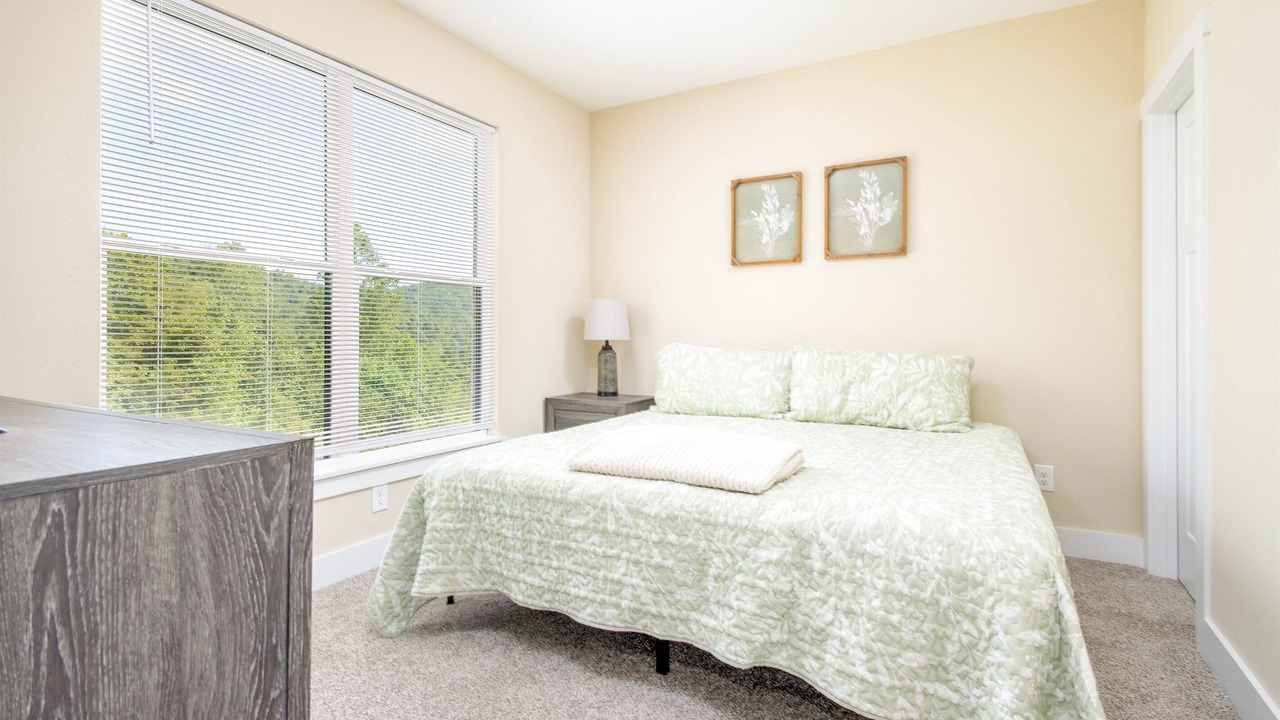 Photo of Bedroom in La Follette