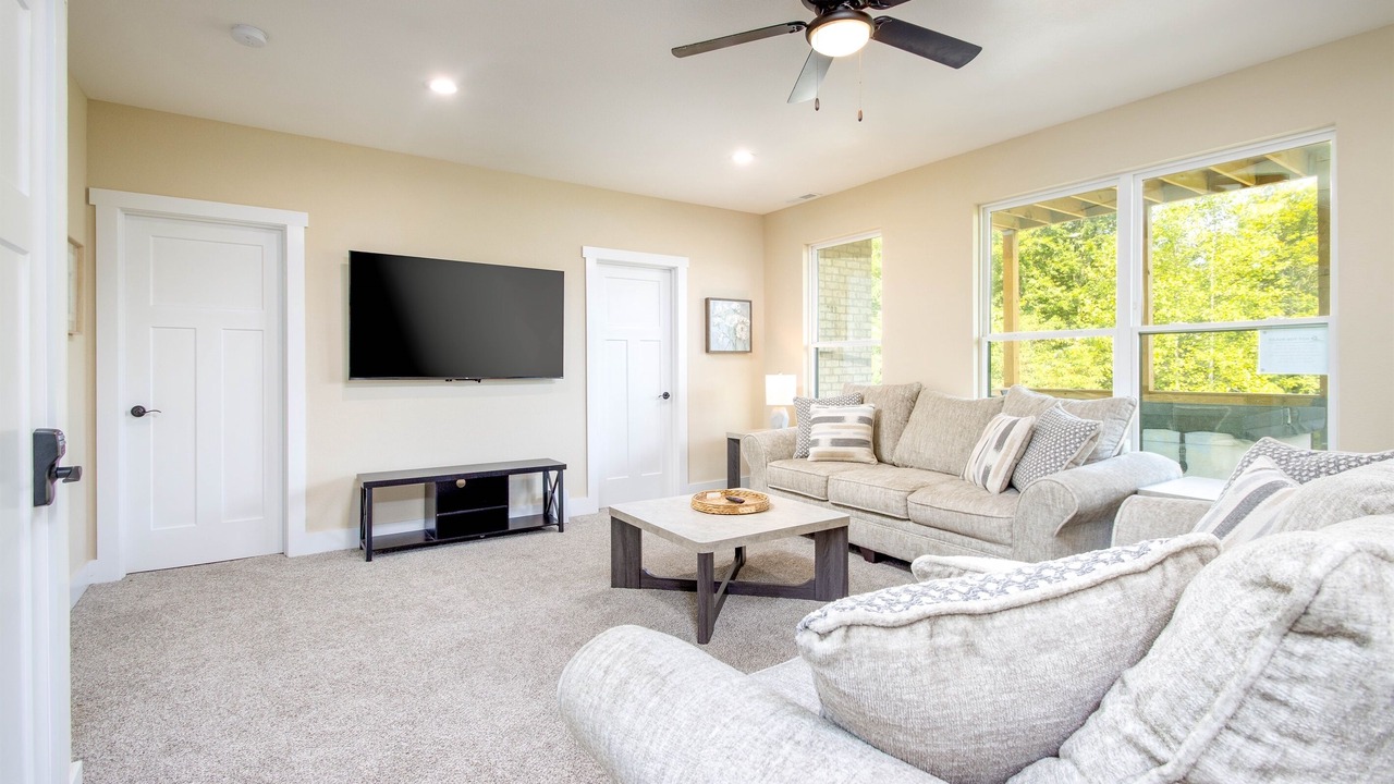 Photo of Livingroom in La Follette