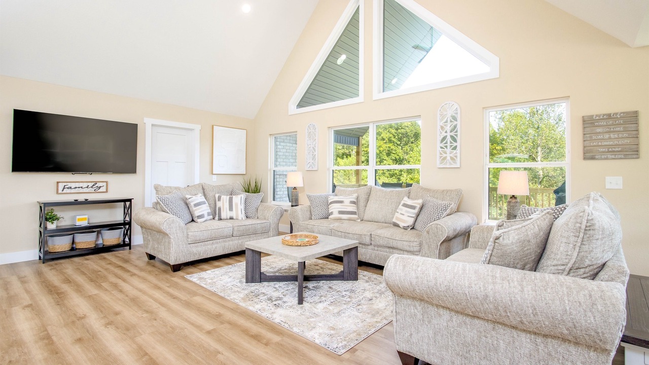 Photo of Livingroom in La Follette
