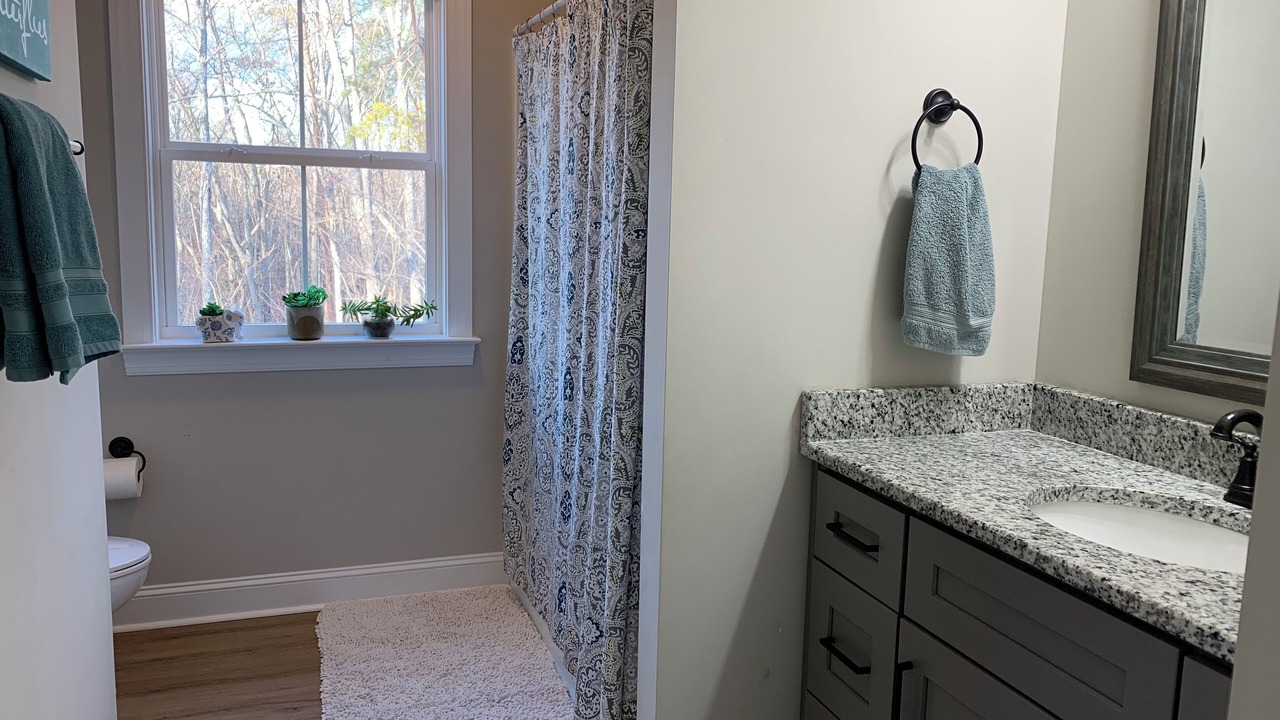 Photo of Bathroom in Ringgold