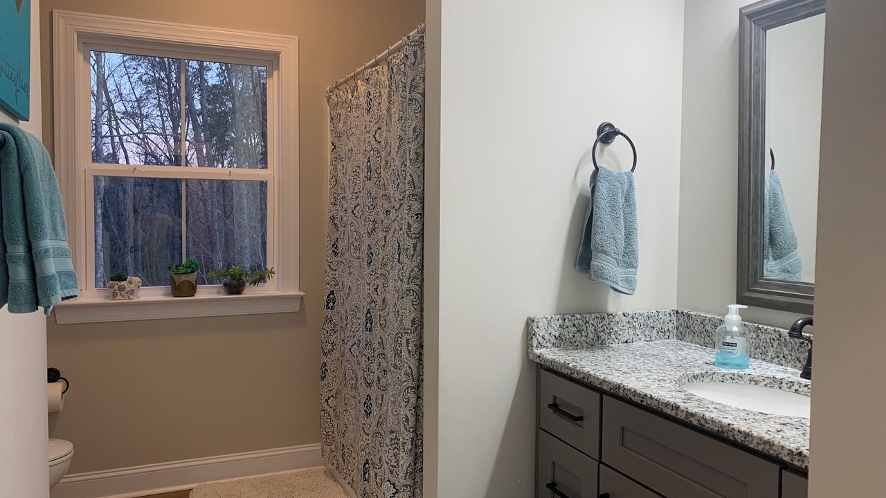 Photo of Bathroom in Ringgold