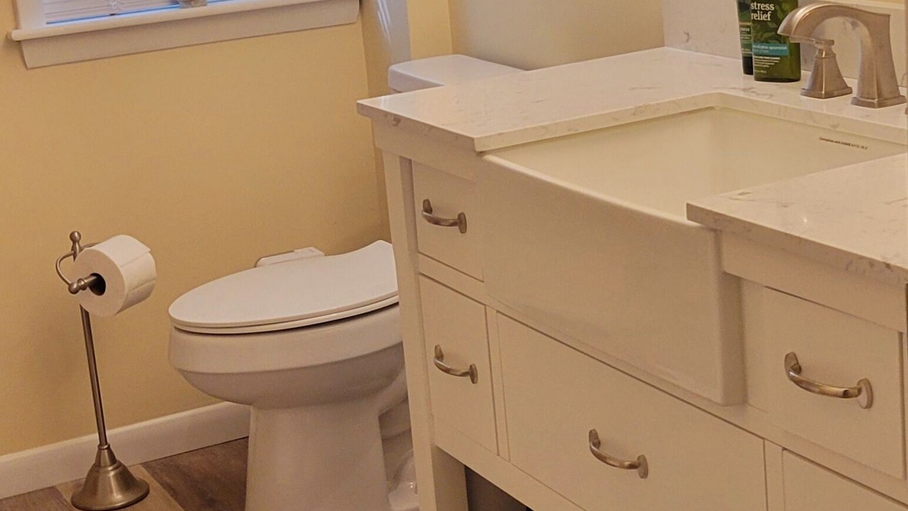 Photo of Bathroom in Martinsville