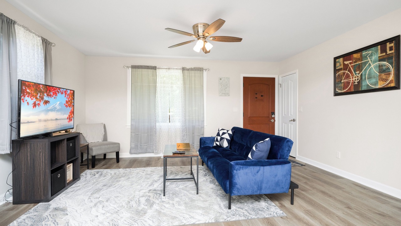 Photo of Livingroom in Travelers Rest