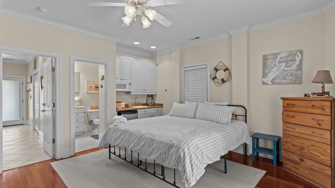 Photo of Bedroom in Wilmington Beach