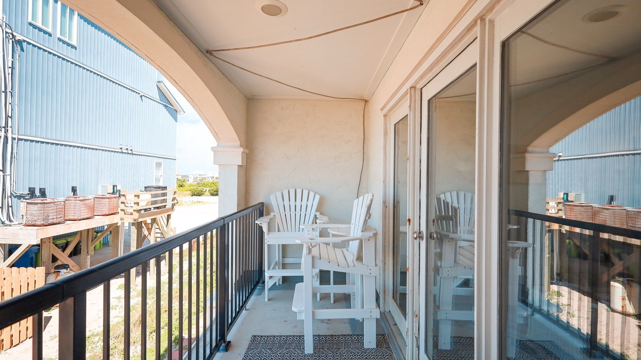 Photo of Patio Balcony in North Topsail Beach