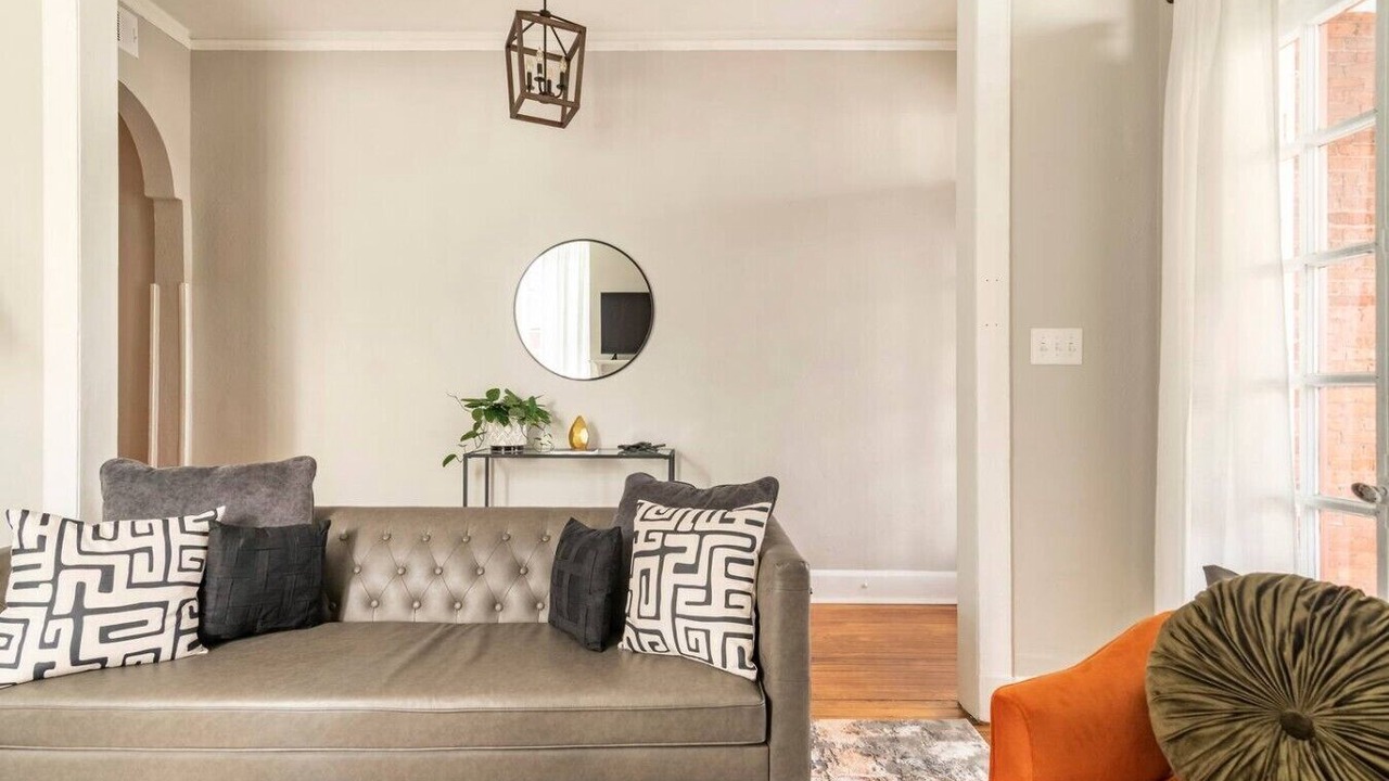 Photo of Livingroom in Danville