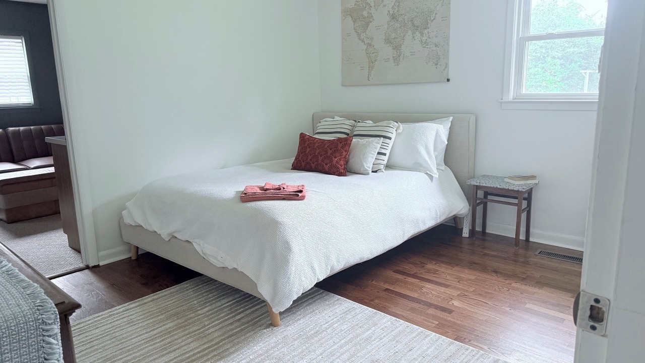 Photo of Bedroom in Clear Brook Estates