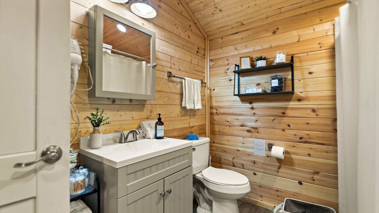 Photo of Bathroom in Stanton