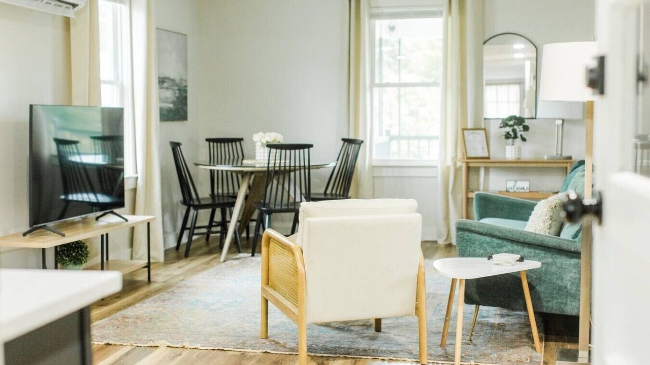 Photo of Livingroom in Danville