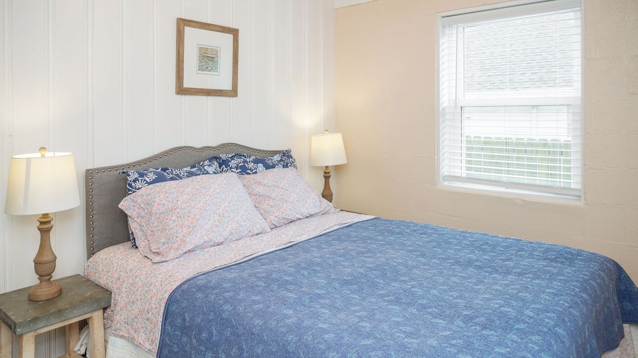 Photo of Bedroom in Long Beach