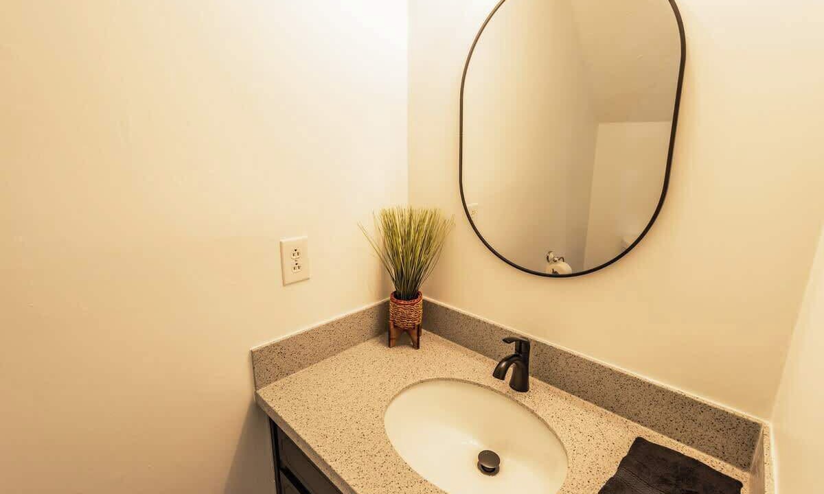 Photo of Bathroom in Barclay Drive