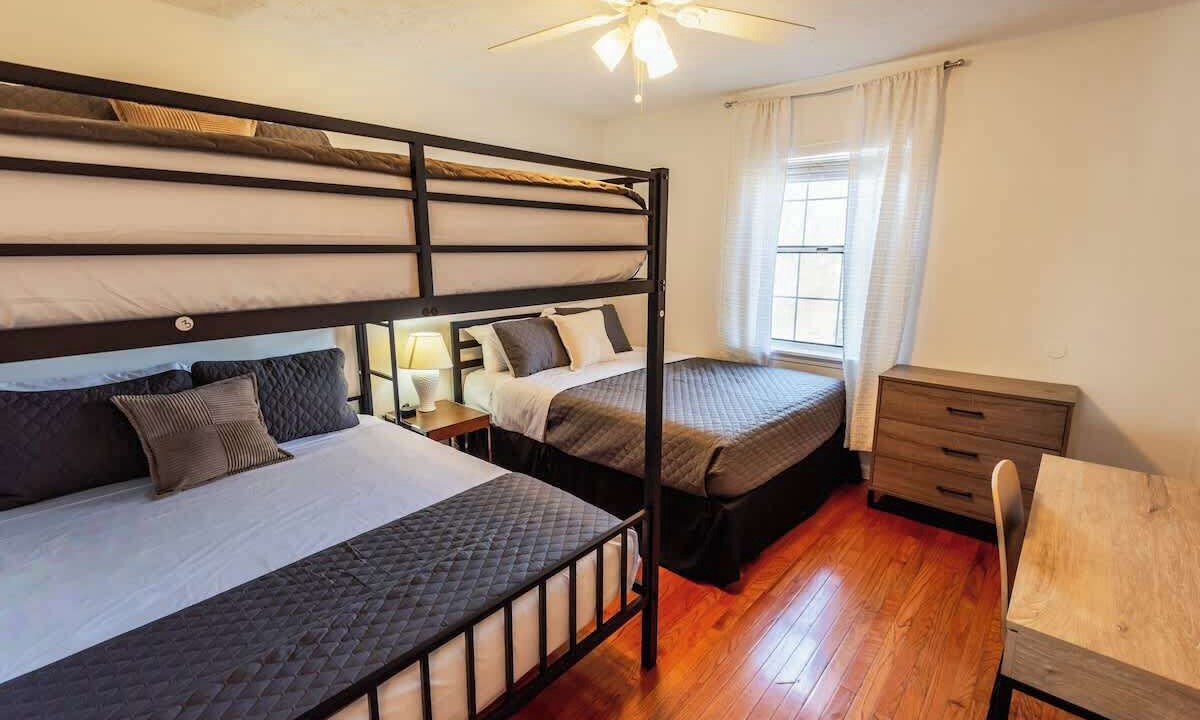 Photo of Bedroom in Barclay Drive