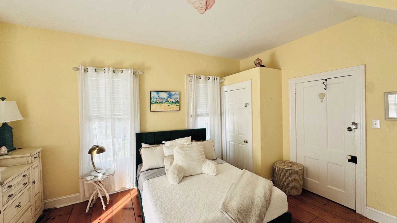 Photo of Bedroom in Morehead City