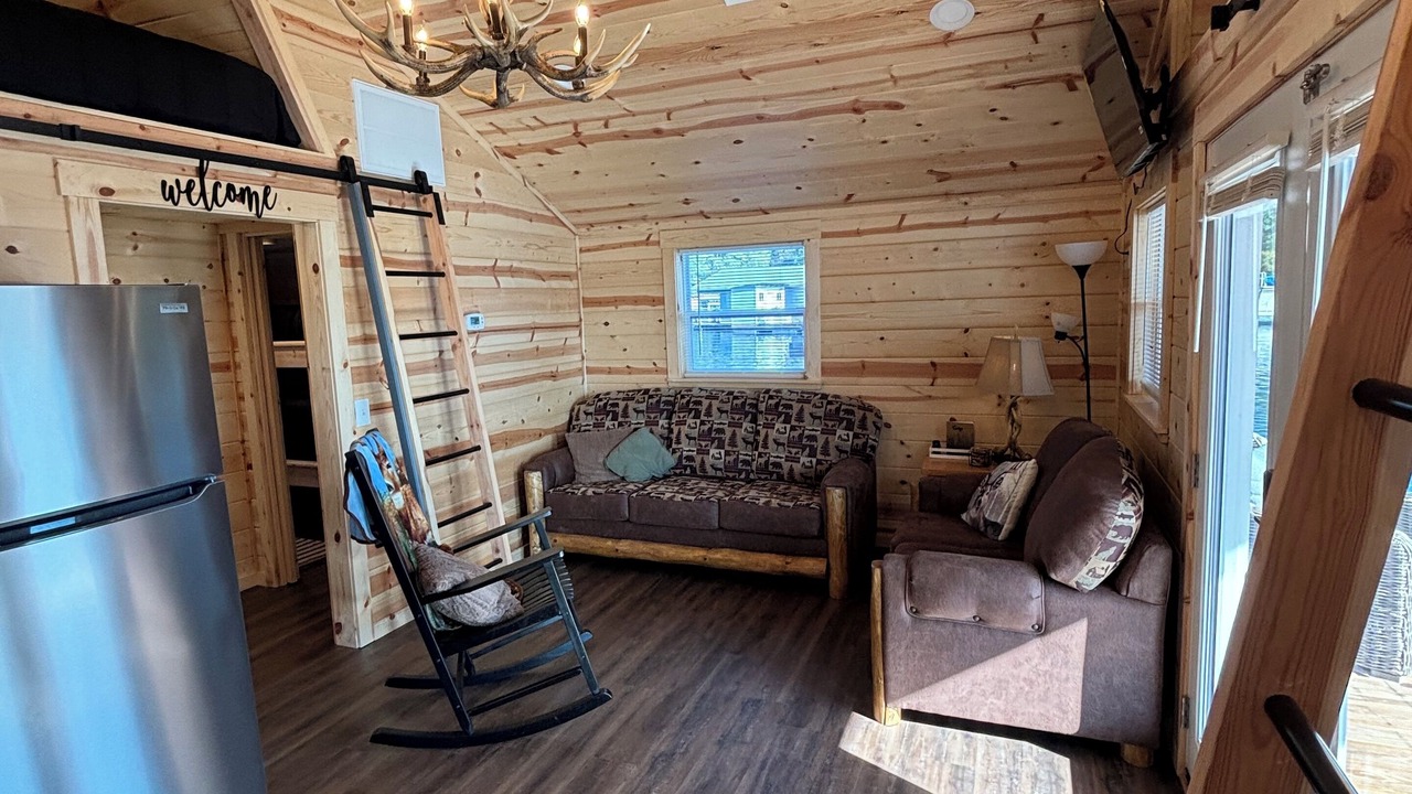 Photo of Livingroom in New Tazewell